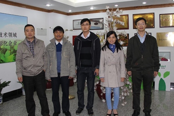 越南棉花和农业发展研究所Trinh Minh Hop博士来访